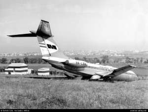 TU-134, HA-LBA, 1969 Istambul, pályán túlfutott, selejtezték